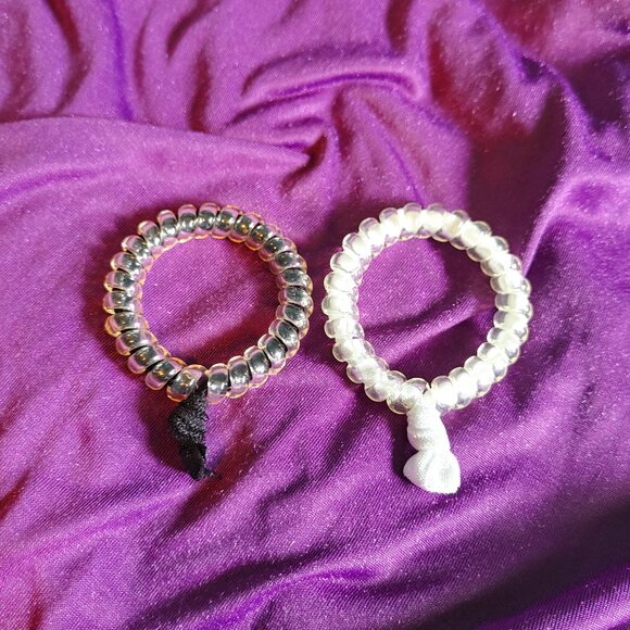 2 Twisting Hair Ties - Picture 1 of 1